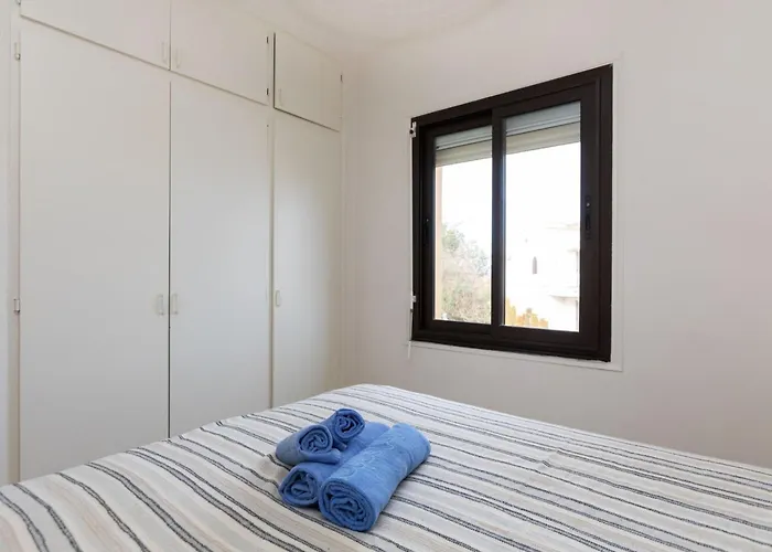 Adelfa 7 By Interhome