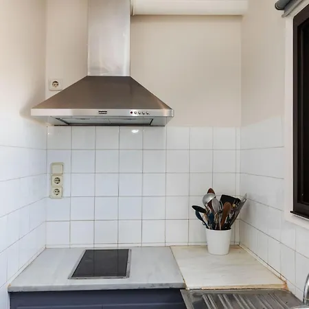 Apartment Adelfas By Interhome